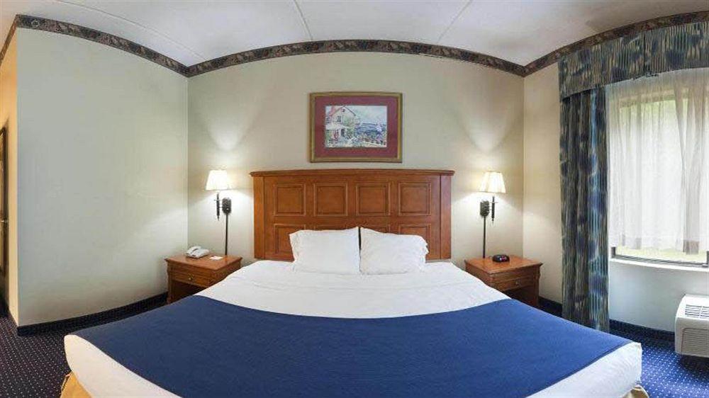 Savannah Gateway Hotel & Suites Extérieur photo
